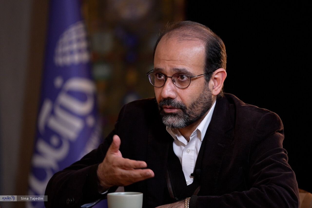 خطای راهبردی در فهم اعتراضات/ مجاهدی: تقلیل اعتراضات اجتماعی به «ناآرامی و اغتشاش» مانع از حل ریشهای بحرانها میشود خطای راهبردی در فهم اعتراضات/ مجاهدی: تقلیل اعتراضات اجتماعی به «ناآرامی و اغتشاش» مانع از حل ریشهای بحرانها میشود